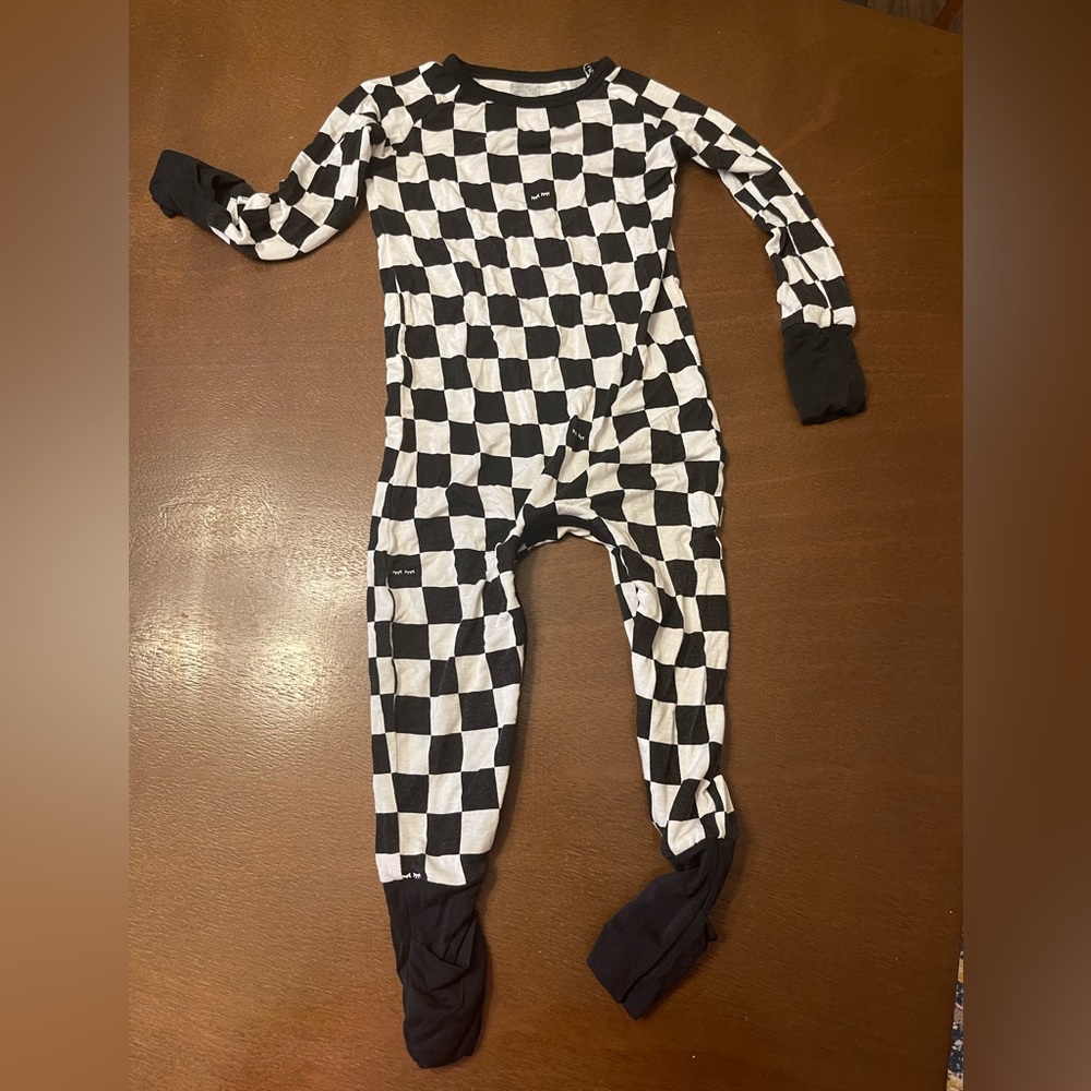 Little sleepies cool checks 12-18 crescent zip